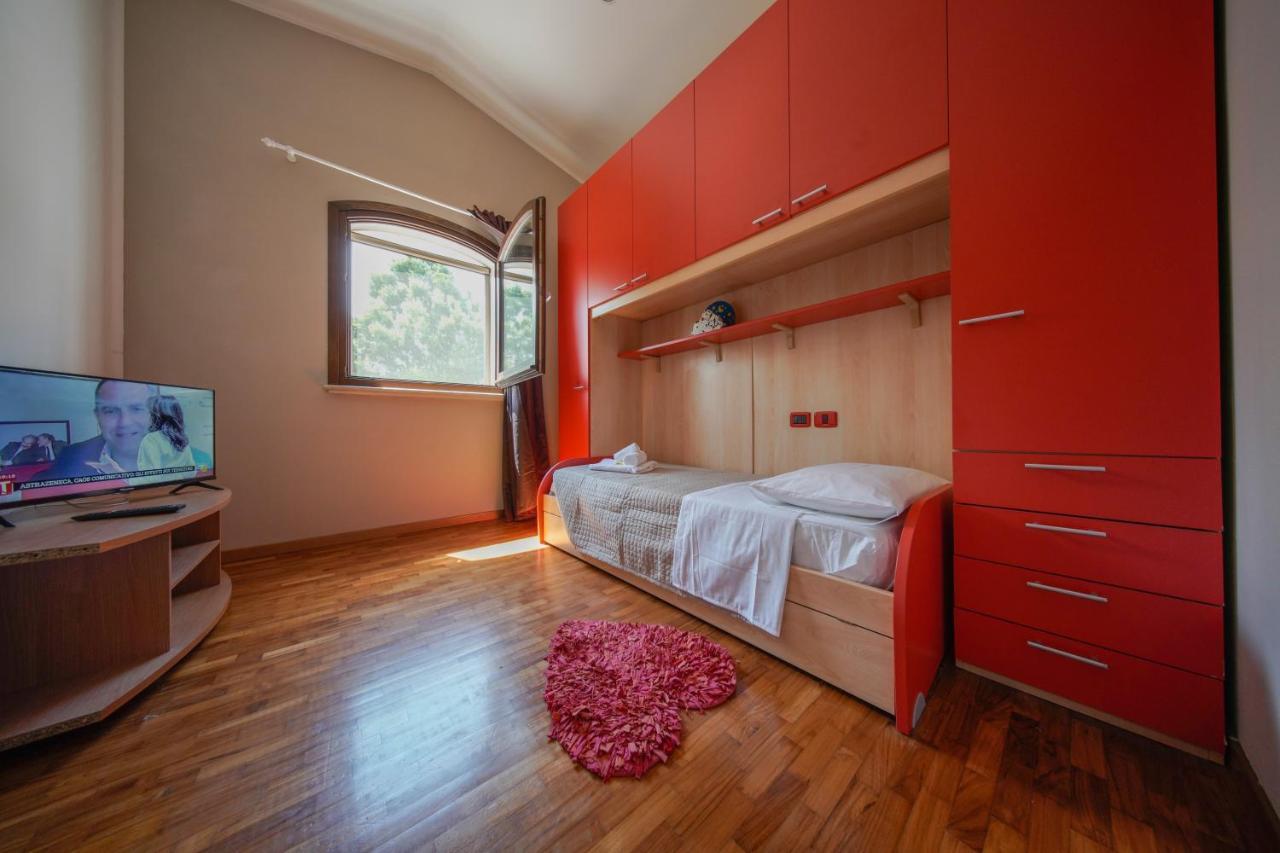 Chez Barnie Favoloso Appartamento Privato In Villa A 800Mt Ingresso Fiera רימיני מראה חיצוני תמונה